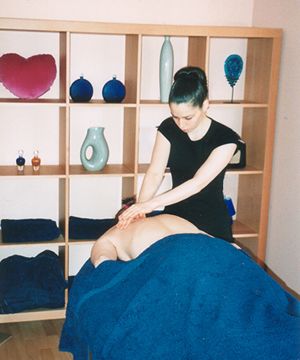 picture of Maddy giving massage